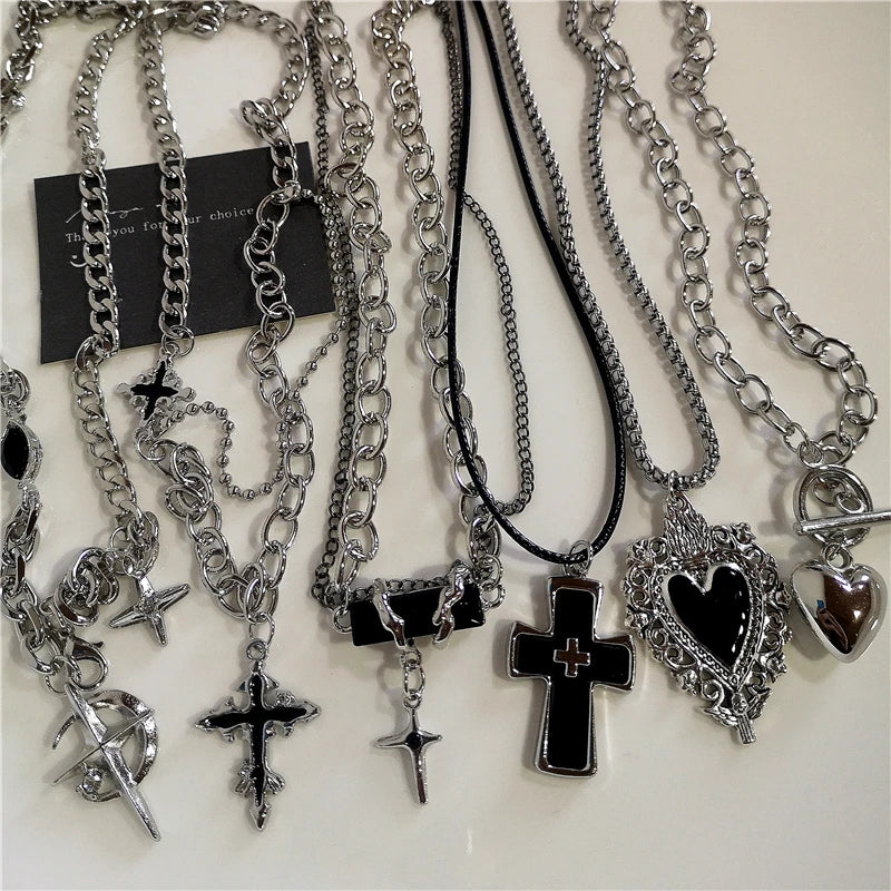 Punk Rock Black Heart Cross Pendant Chain Necklace for Men Women Cool Hip Hop Street Vintage 90S Y2K Grunge Goth Accessories