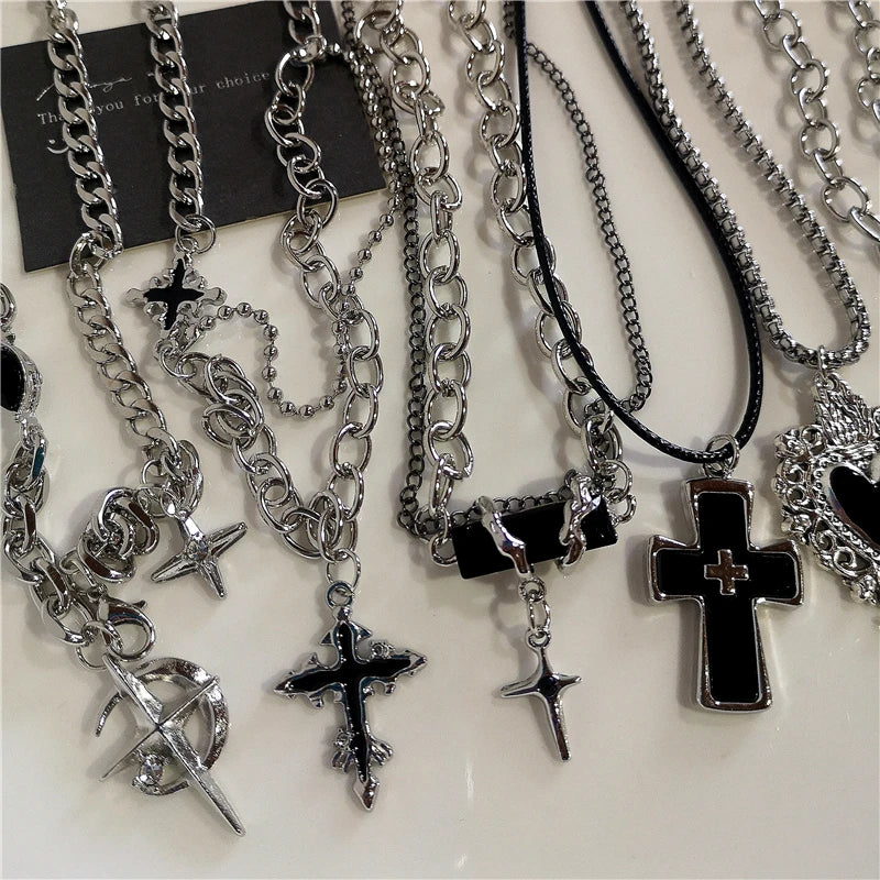 Punk Rock Black Heart Cross Pendant Chain Necklace for Men Women Cool Hip Hop Street Vintage 90S Y2K Grunge Goth Accessories